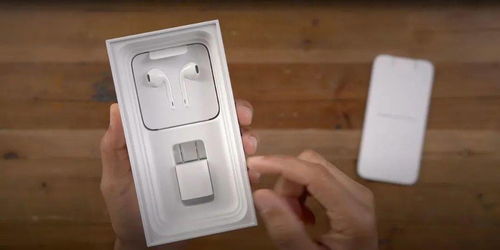 iPhone 12確認不帶充電器，發布時間推遲，用戶需自備充電配件